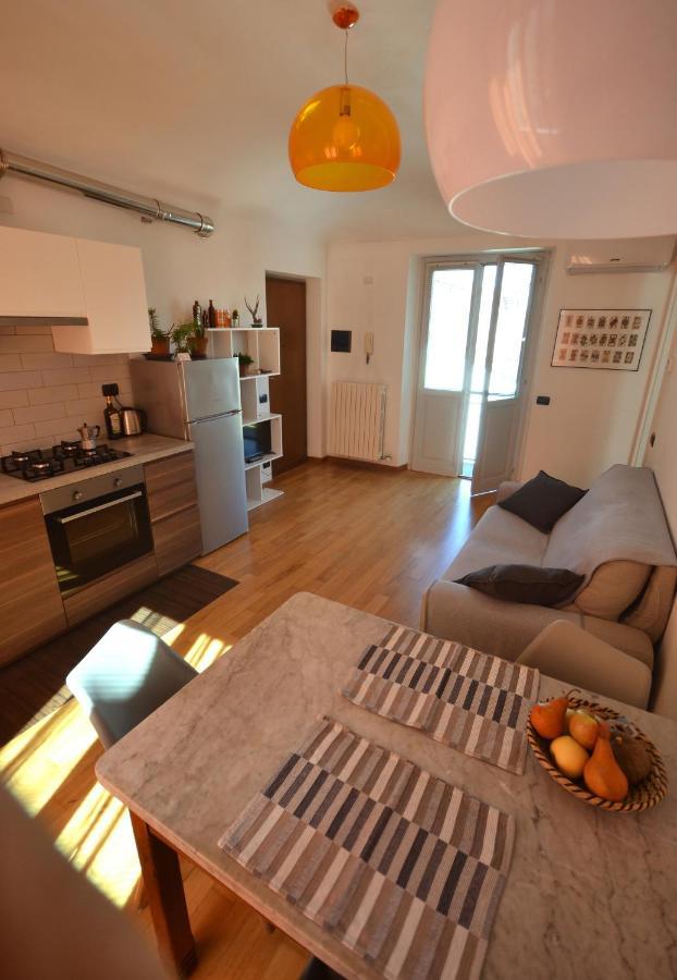 Casa Nel Borgo Vicinissima Al Centro Di Torino Lägenhet Exteriör bild